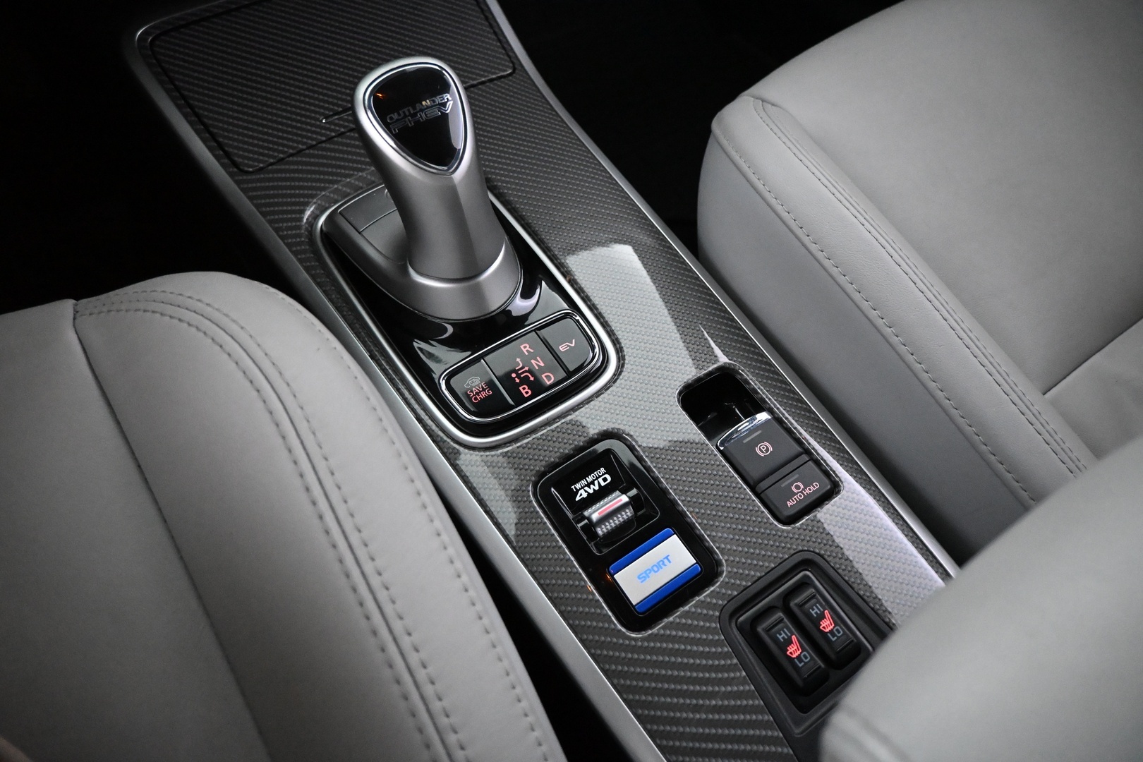 MITSUBISHI Outlander PHEV 2019