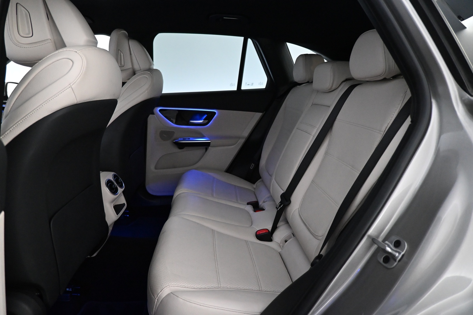 MERCEDES-BENZ GLC 2023