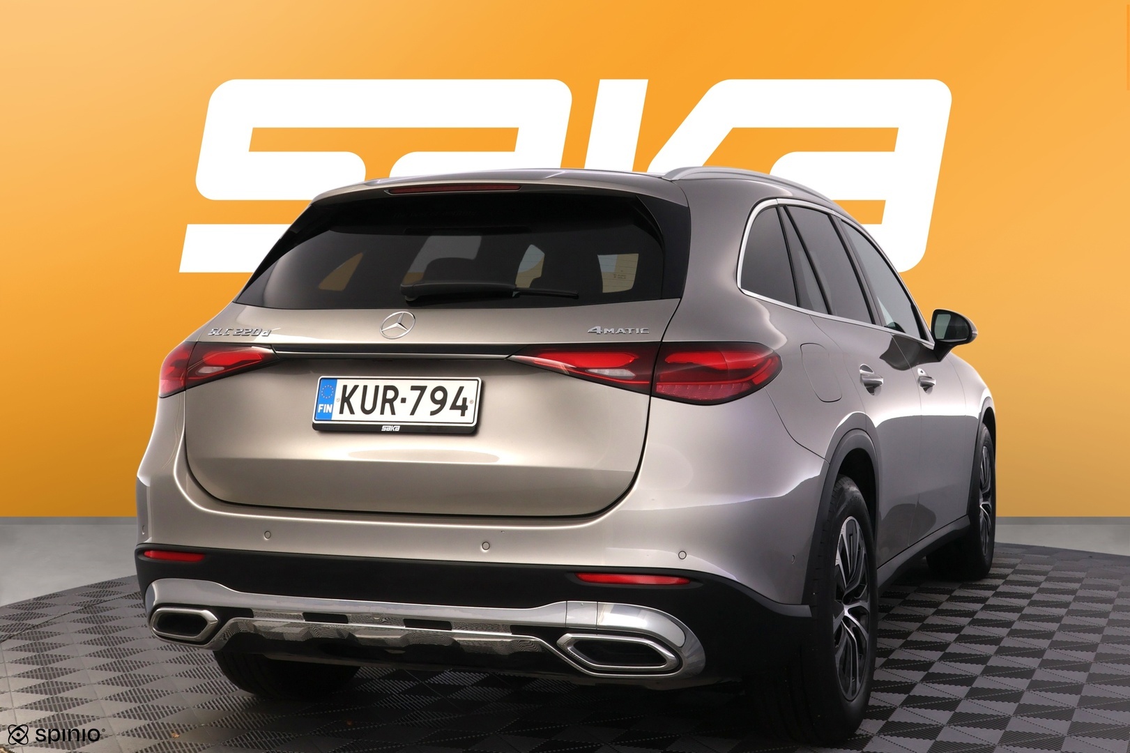 MERCEDES-BENZ GLC 2023