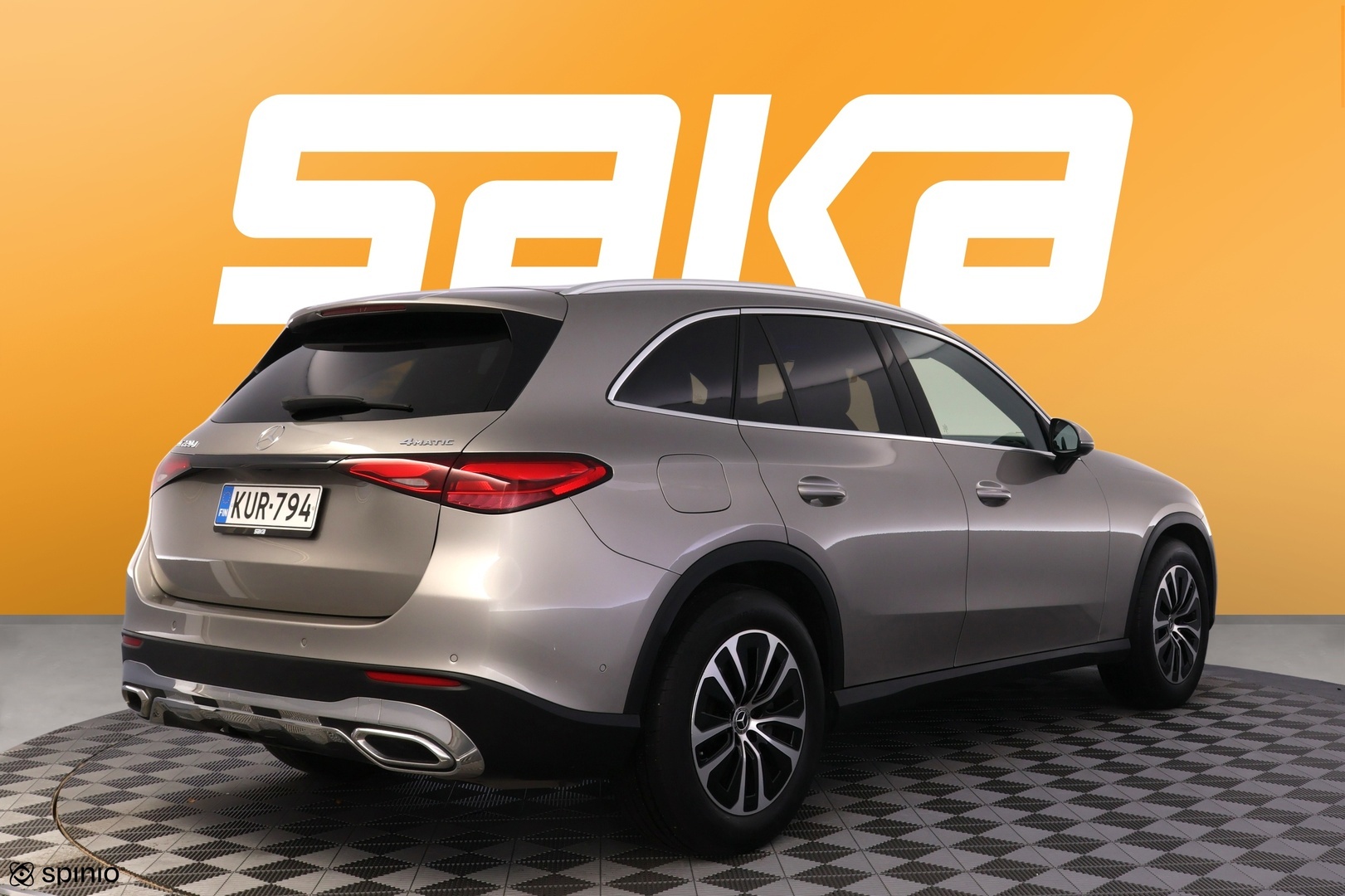 MERCEDES-BENZ GLC 2023