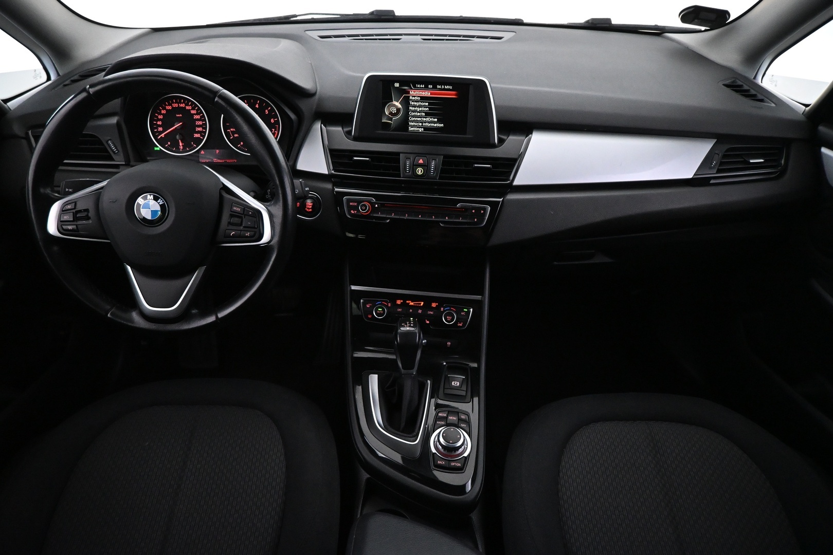 BMW 218 2016