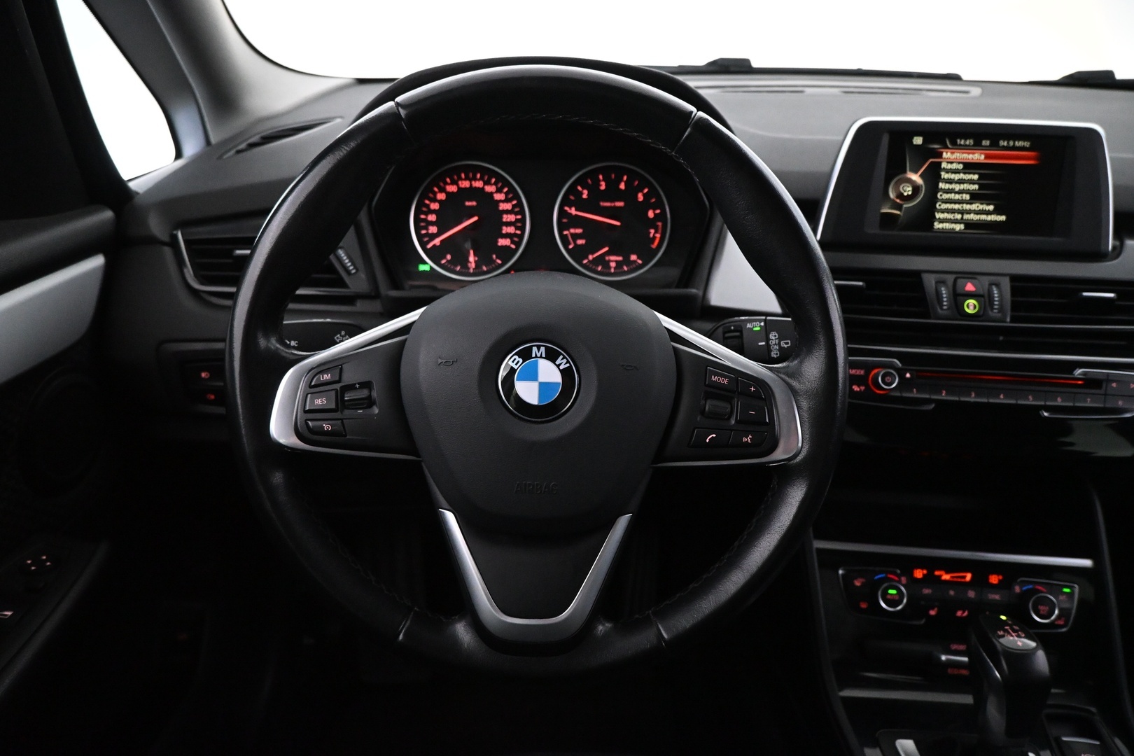 BMW 218 2016