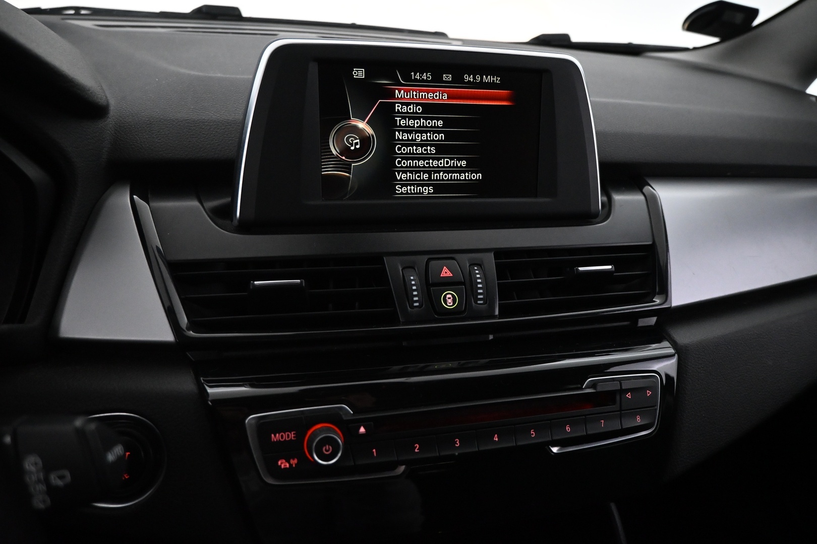 BMW 218 2016