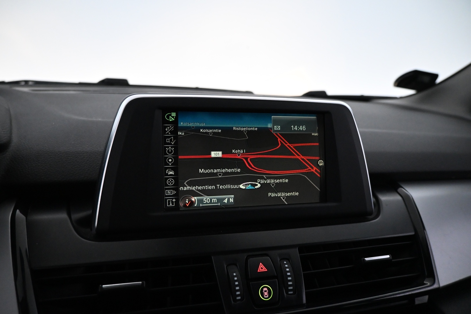 BMW 218 2016
