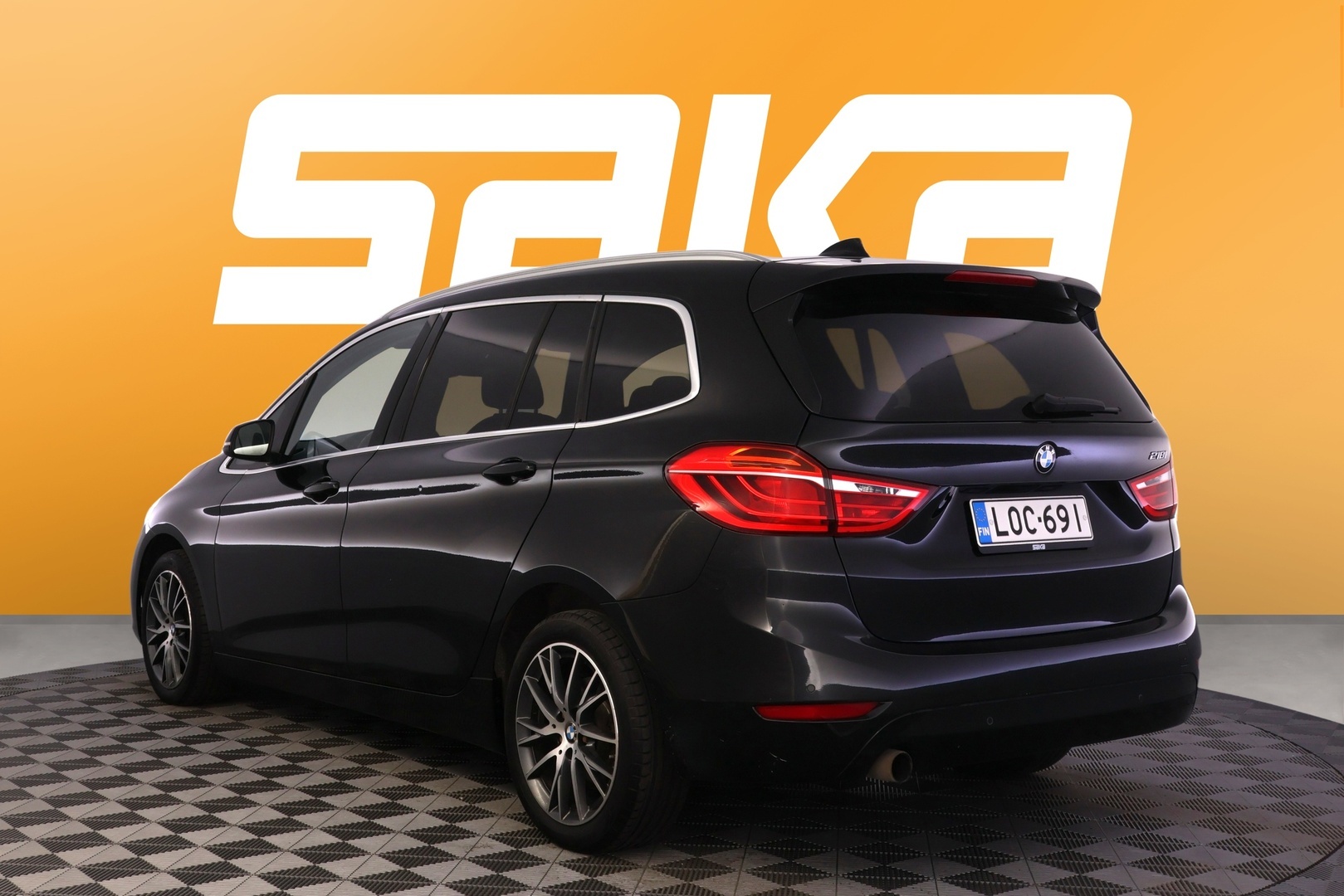 BMW 218 2016
