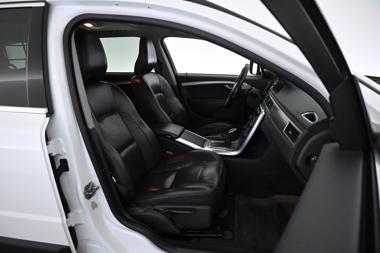 VOLVO XC70 2013