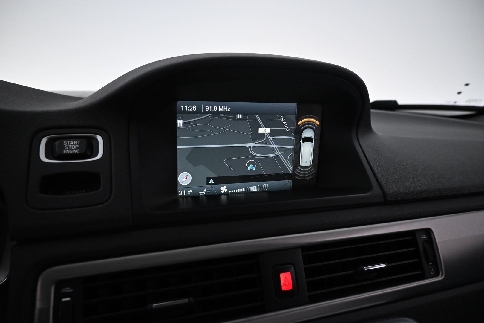 VOLVO XC70 2013
