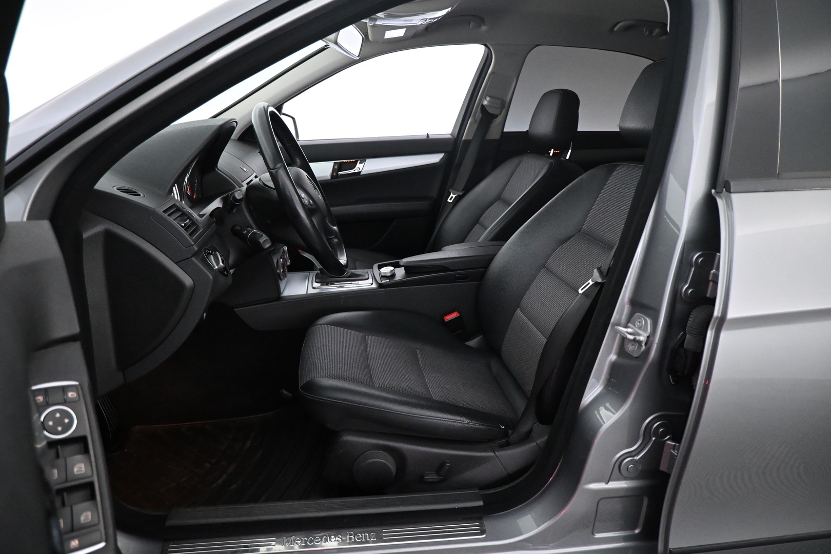 MERCEDES-BENZ C 2011