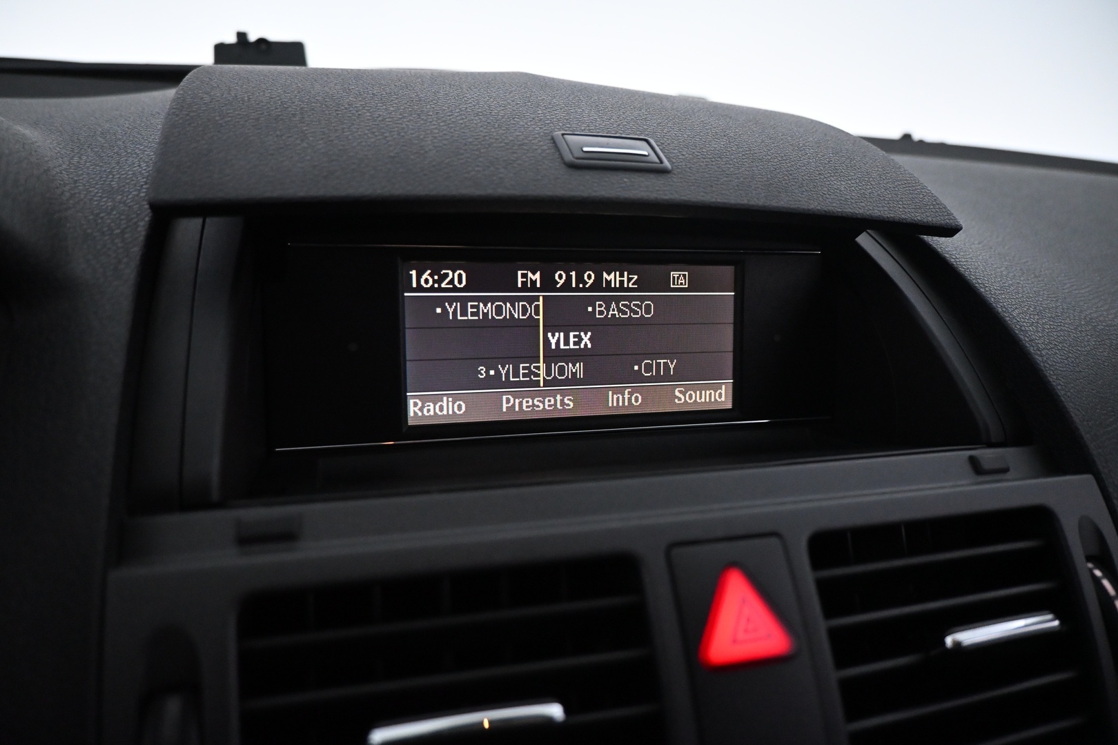 MERCEDES-BENZ C 2011