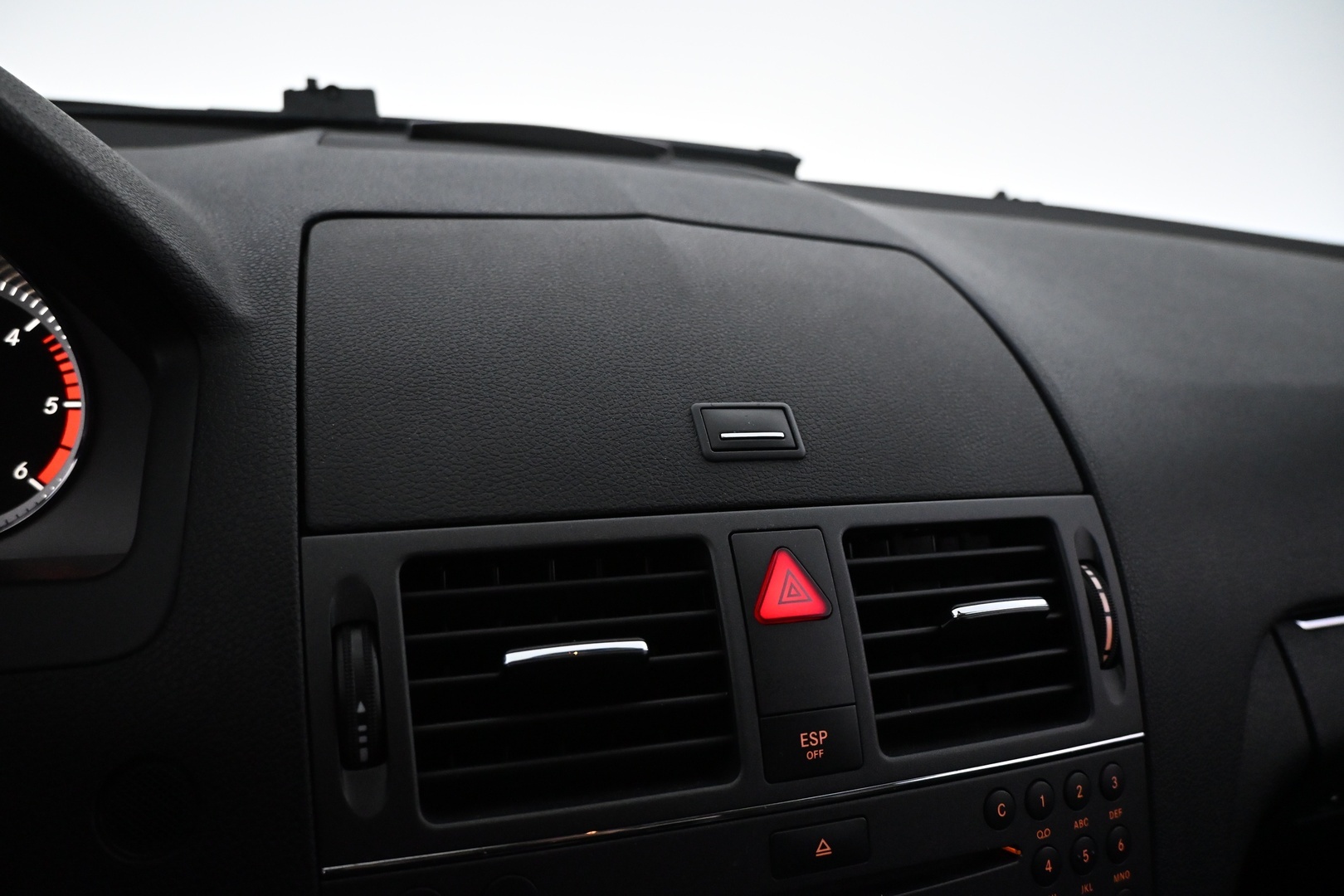 MERCEDES-BENZ C 2011