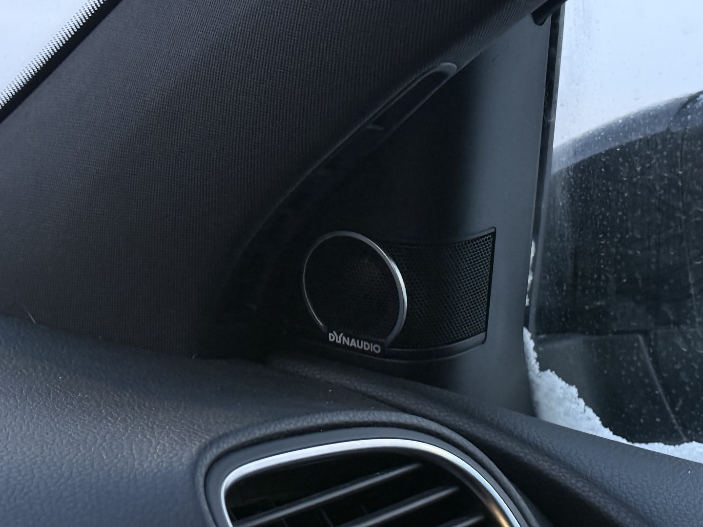 VOLKSWAGEN Golf 2011