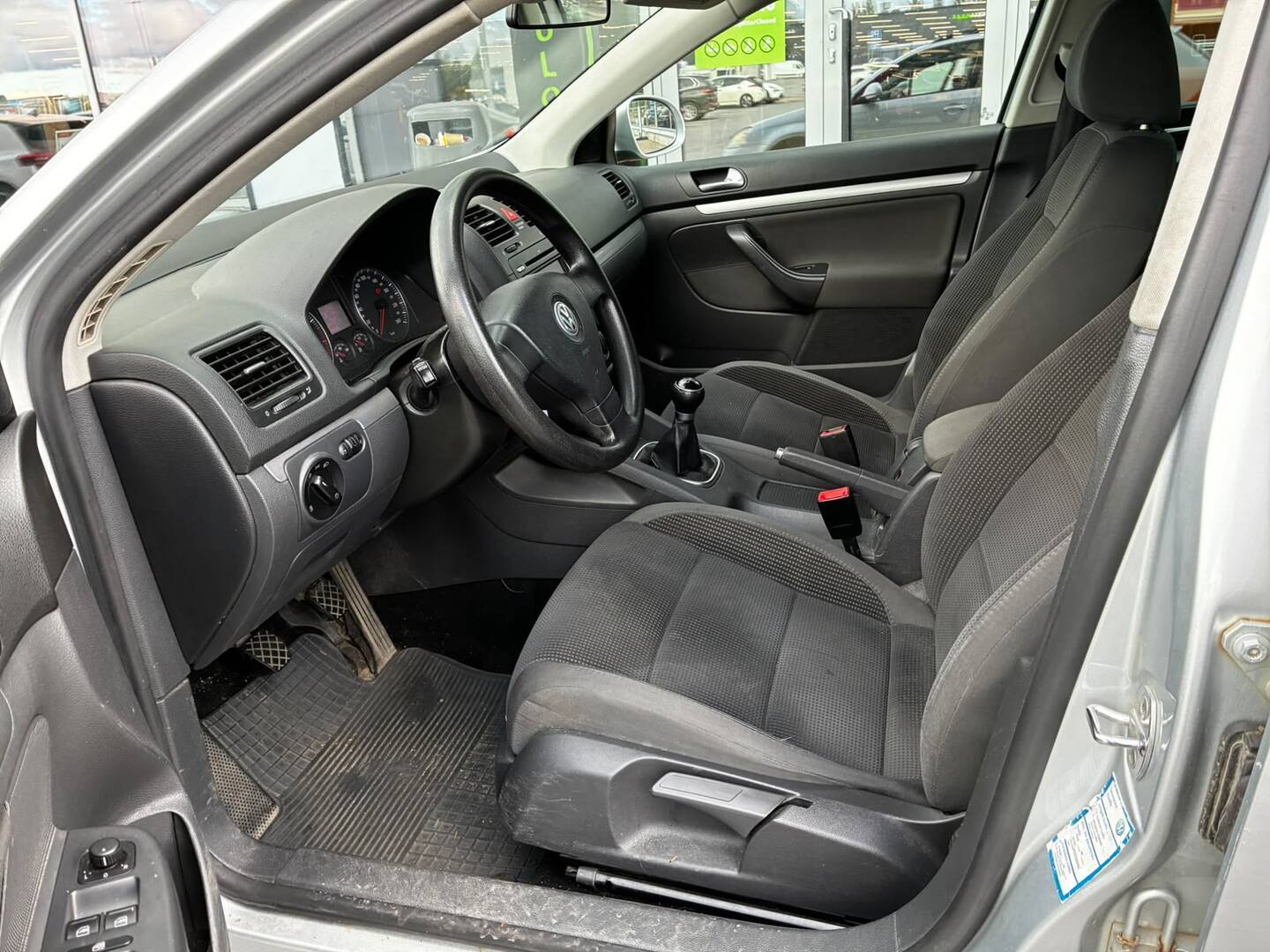VOLKSWAGEN Golf 2008