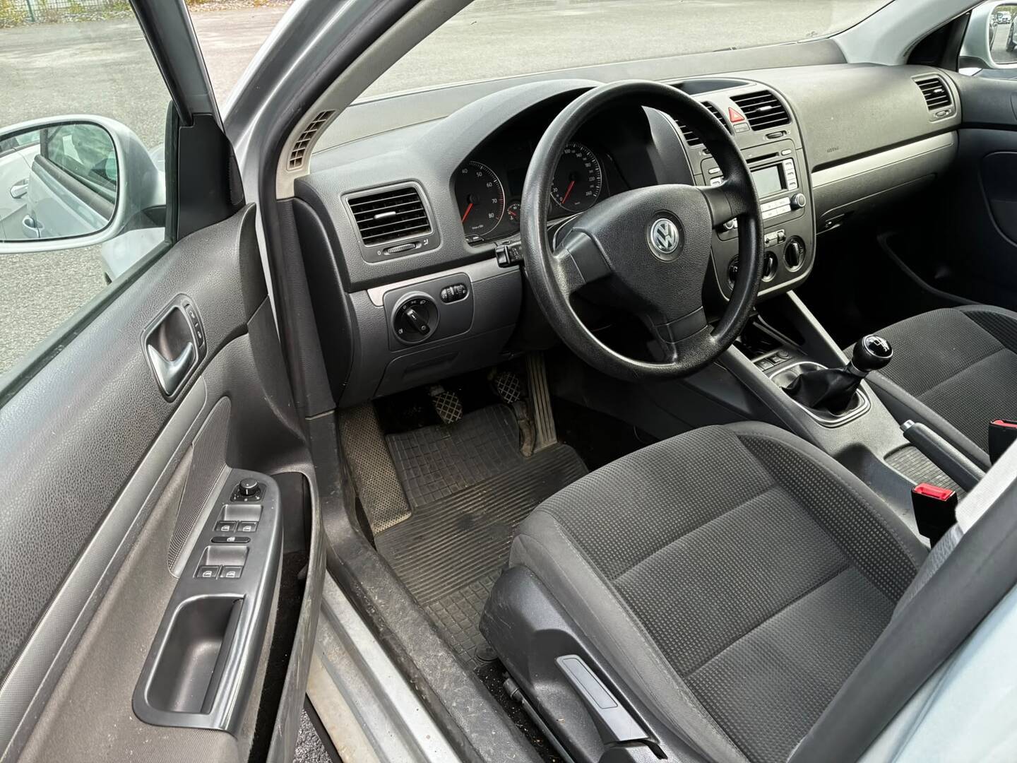 VOLKSWAGEN Golf 2008