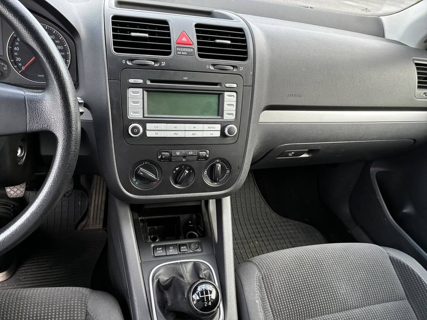 VOLKSWAGEN Golf 2008
