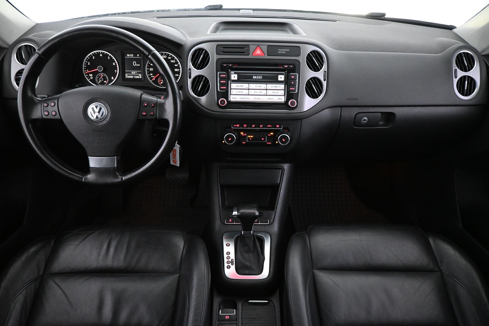 VOLKSWAGEN Tiguan 2010