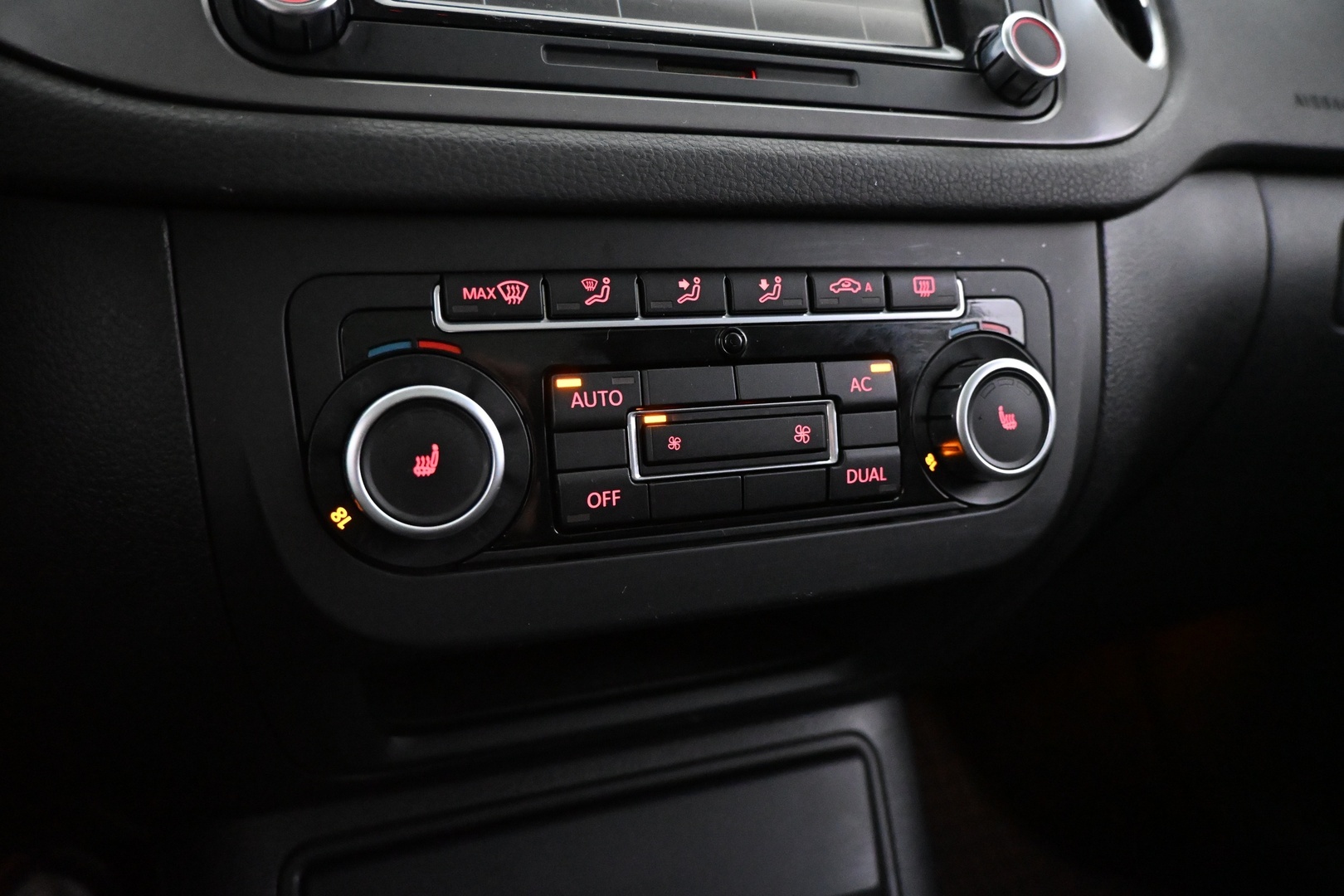 VOLKSWAGEN Tiguan 2010