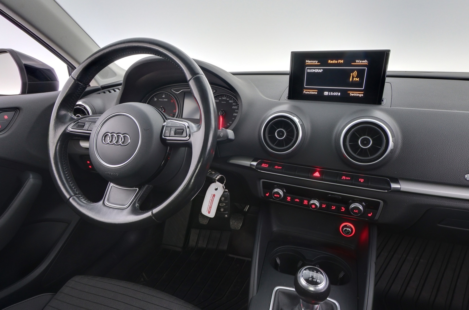 AUDI A3 2015