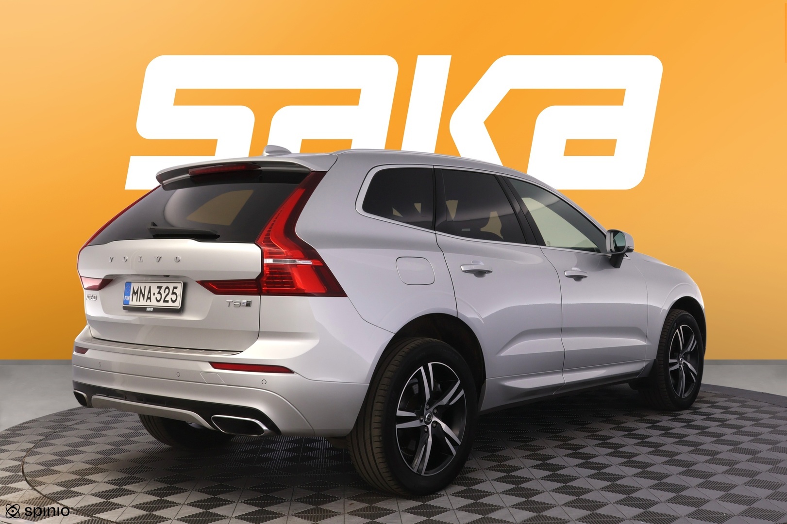 VOLVO XC60 2018