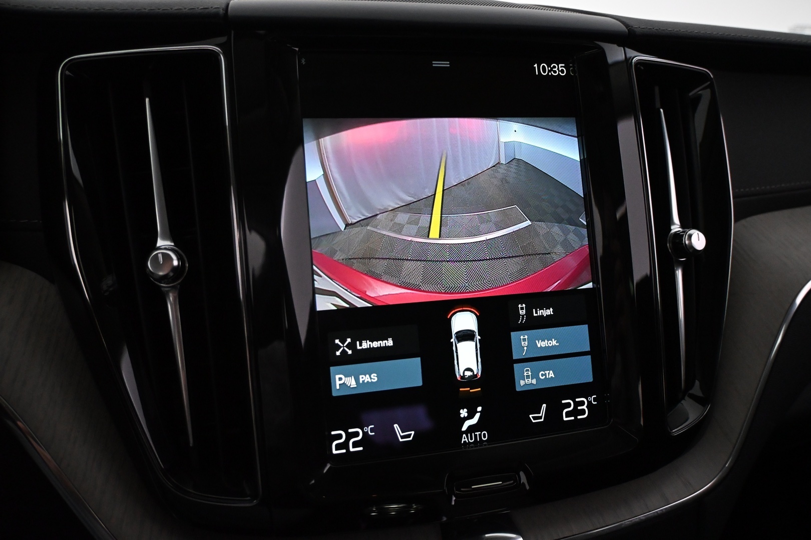 VOLVO XC60 2021