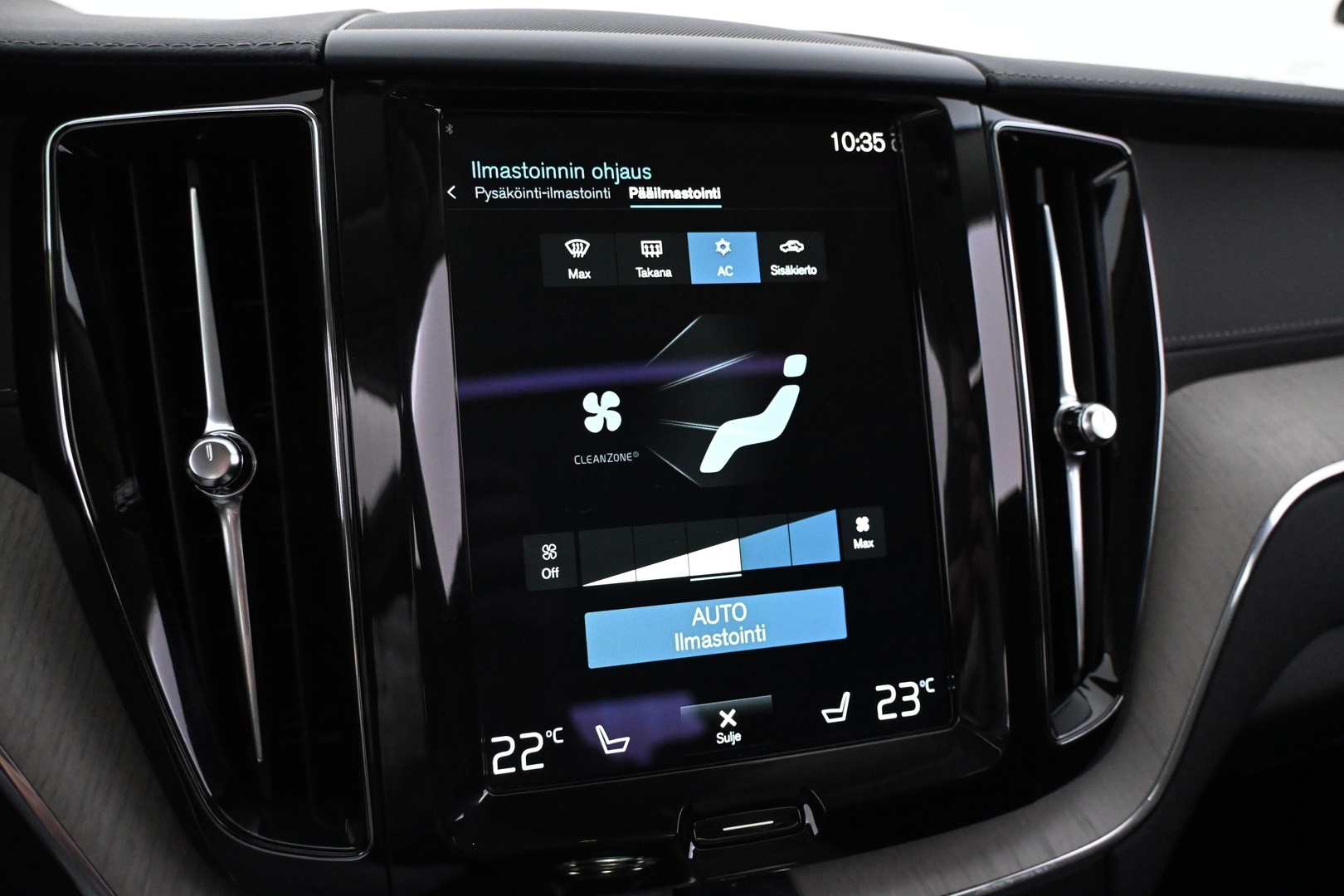 VOLVO XC60 2021