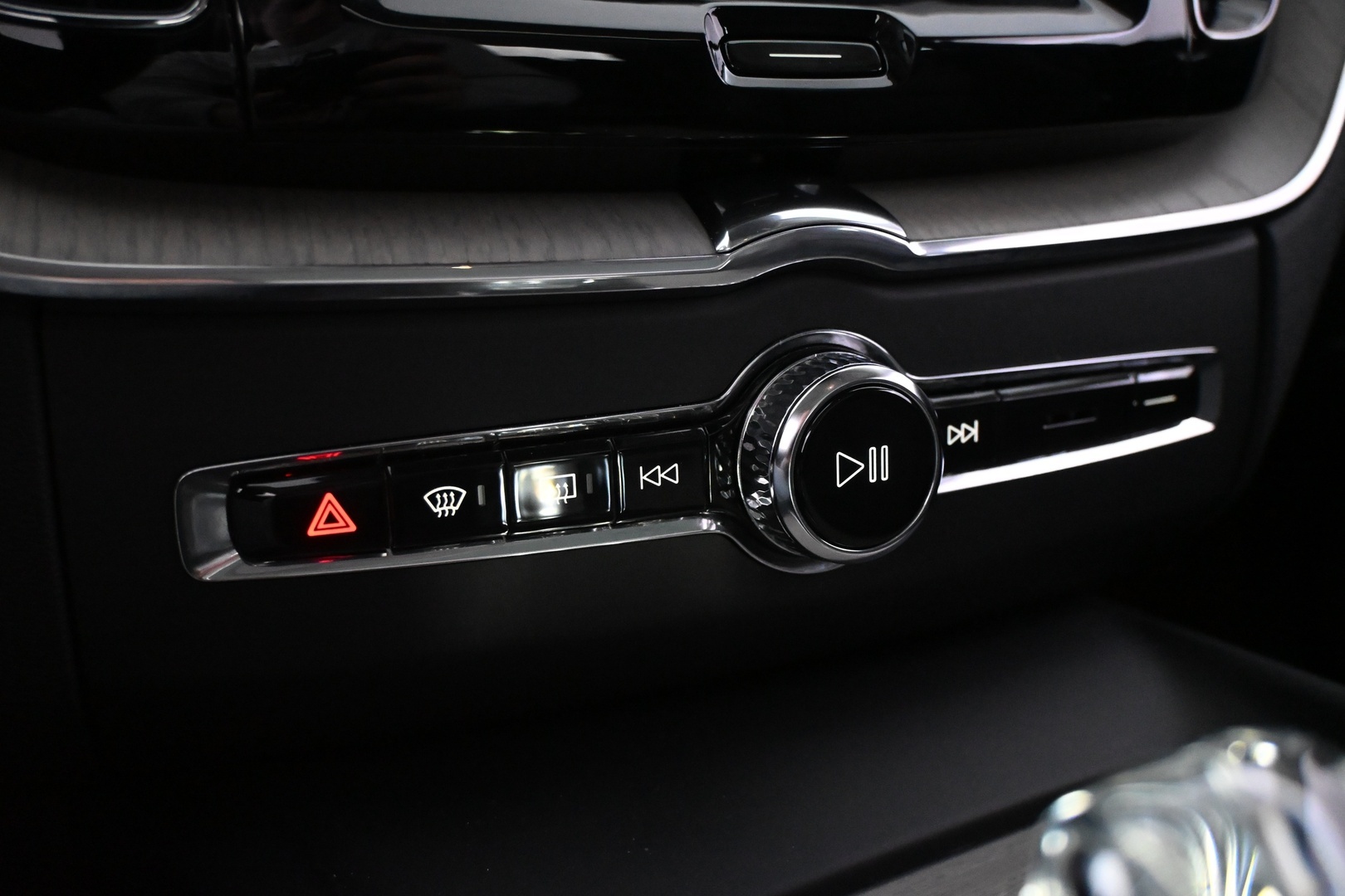 VOLVO XC60 2021