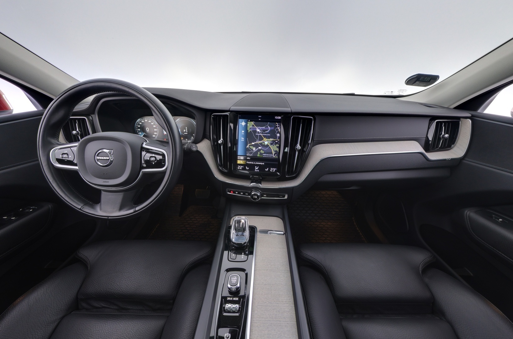 VOLVO XC60 2021