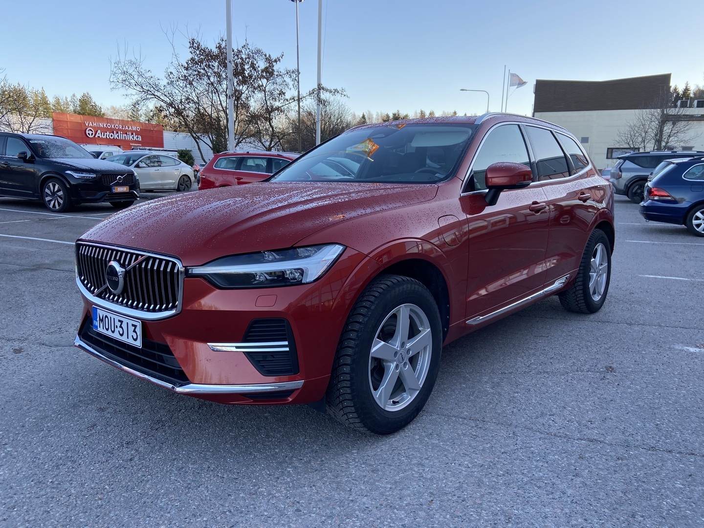 VOLVO XC60 2023