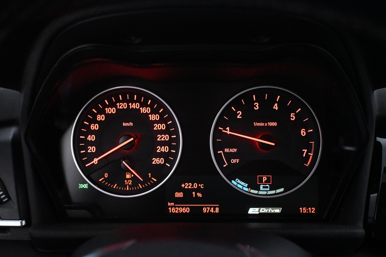 BMW 225 2016
