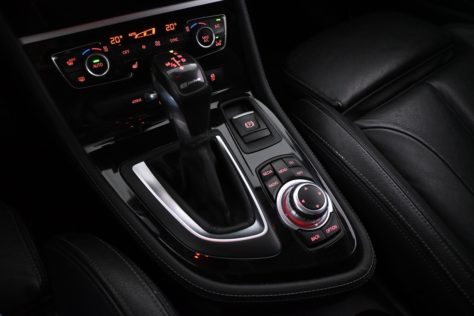 BMW 225 2016