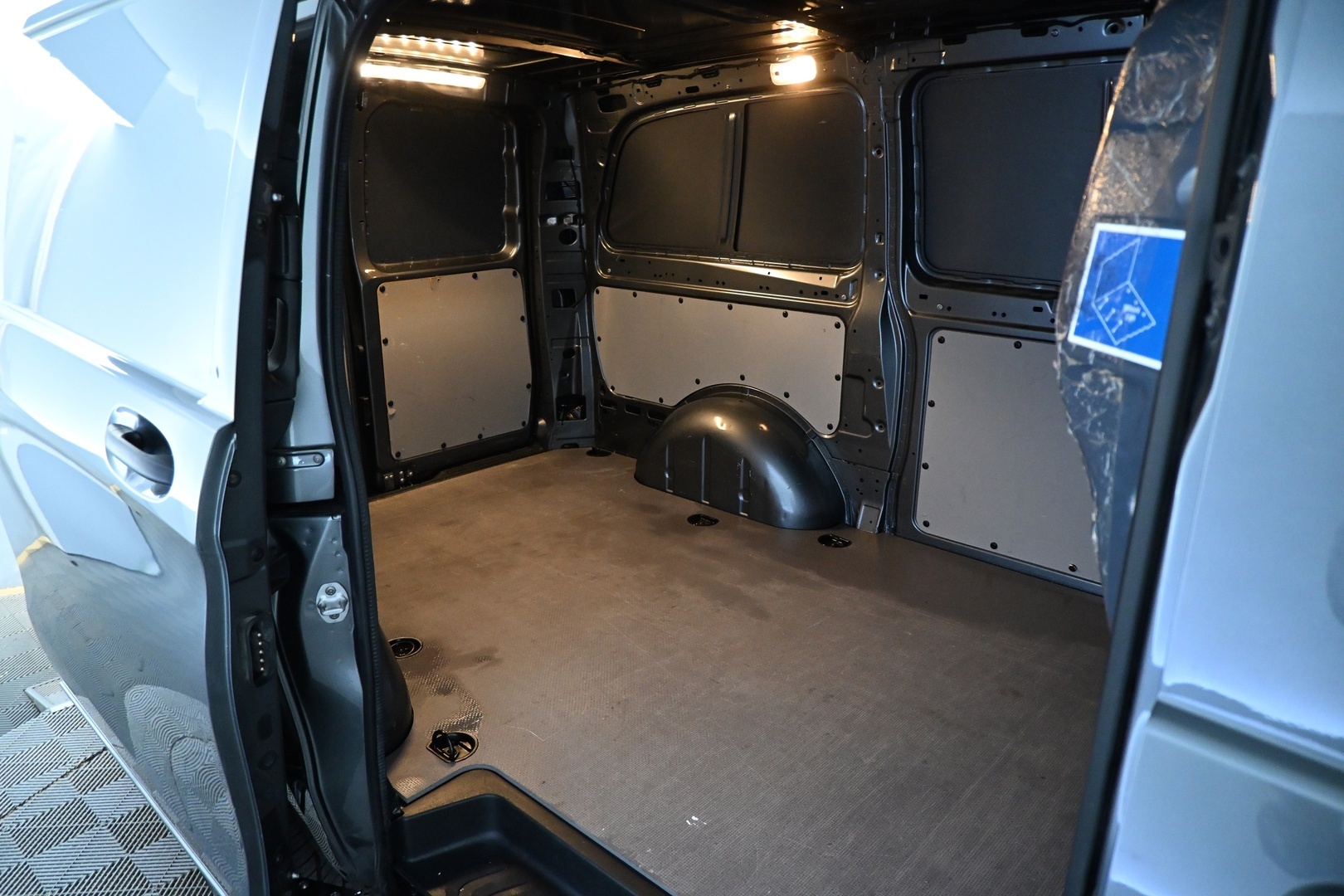 MERCEDES-BENZ Vito 2023