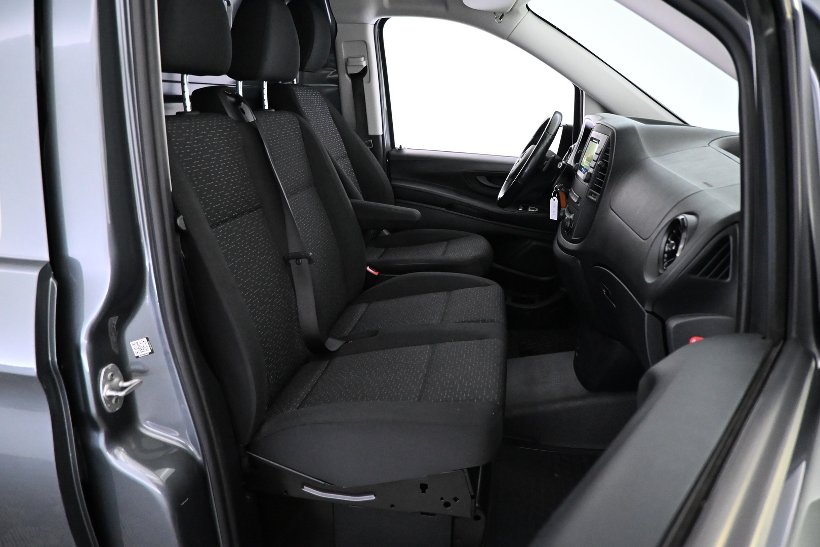 MERCEDES-BENZ Vito 2023