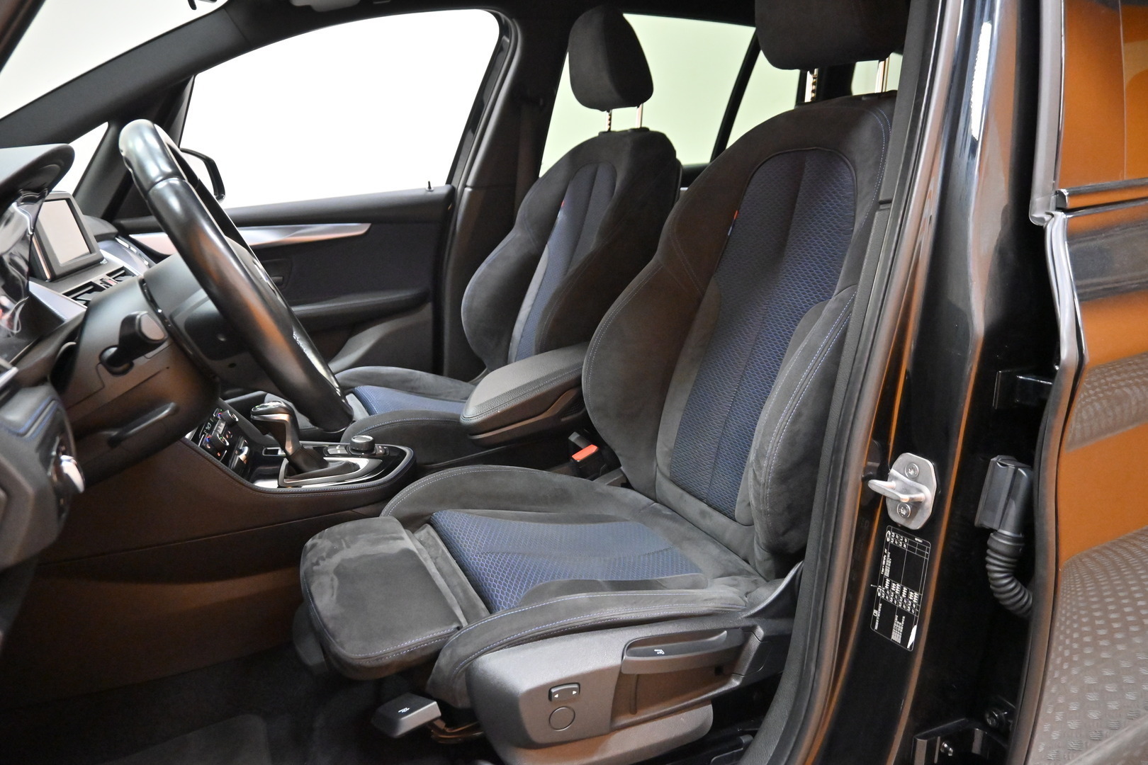 BMW 216 2016