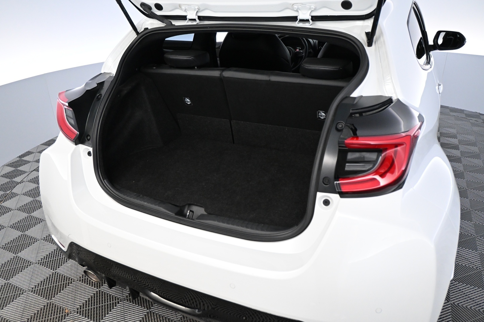 TOYOTA GR Yaris 2021