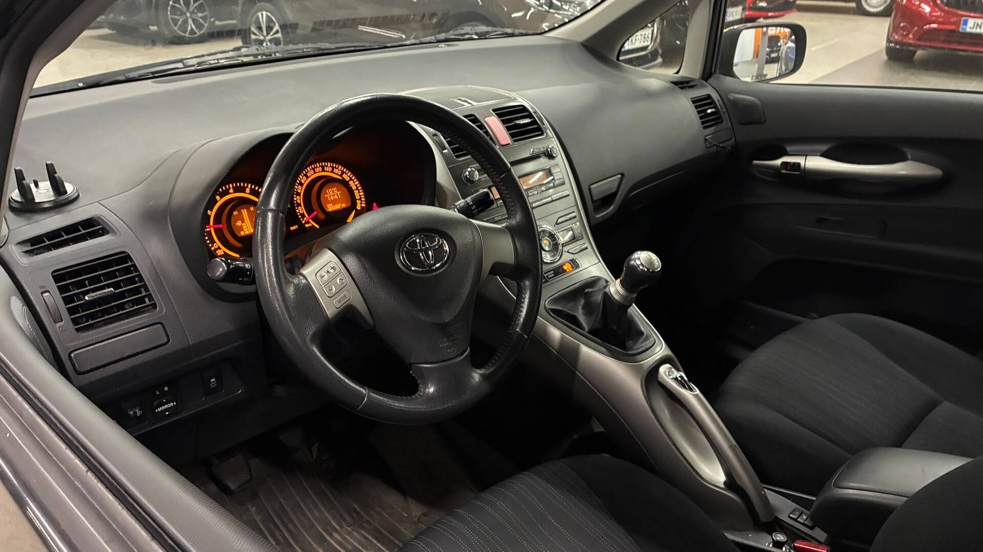 TOYOTA Auris 2008