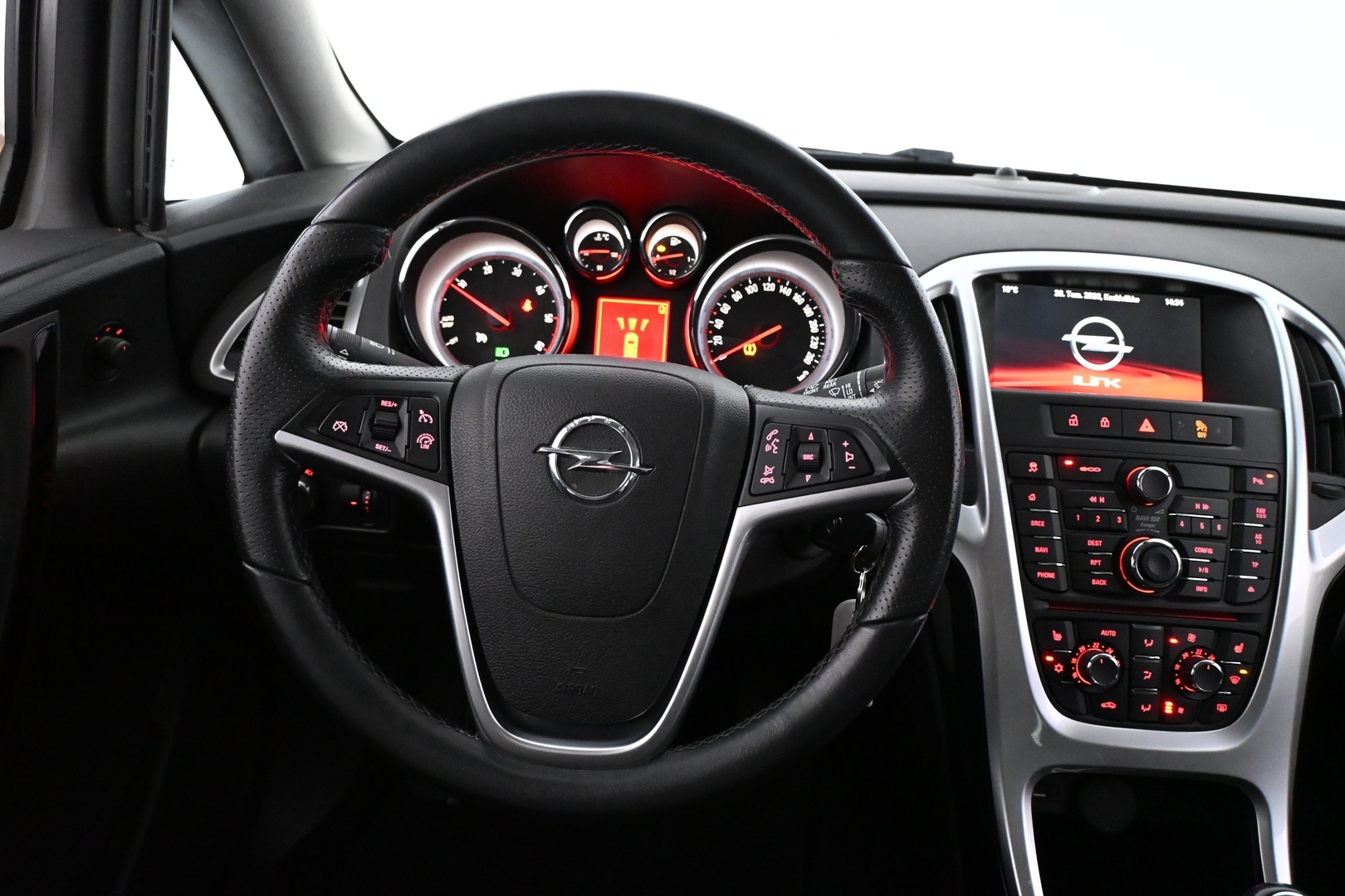 OPEL Astra 2015