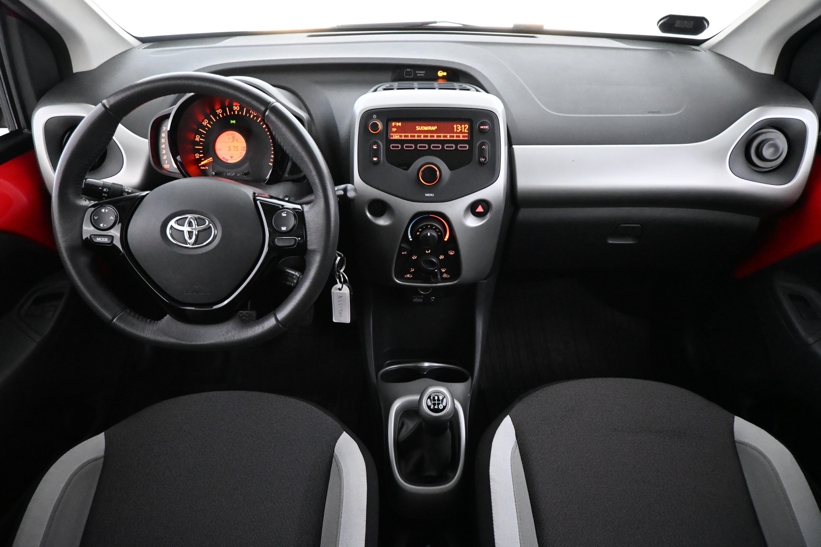 TOYOTA AYGO 2015