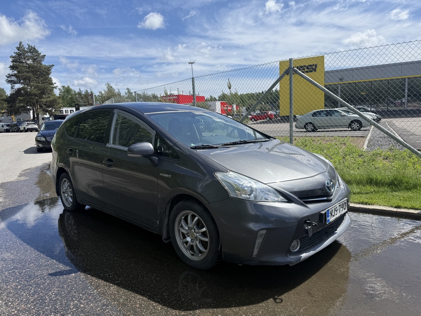 TOYOTA Prius+ 2015