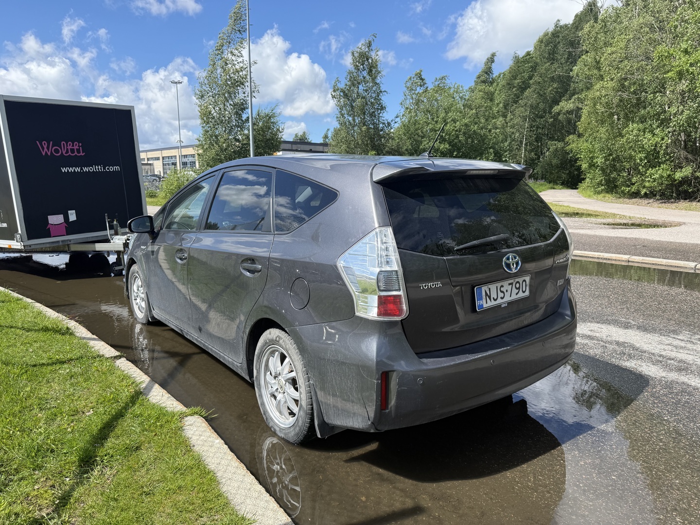 TOYOTA Prius+ 2015