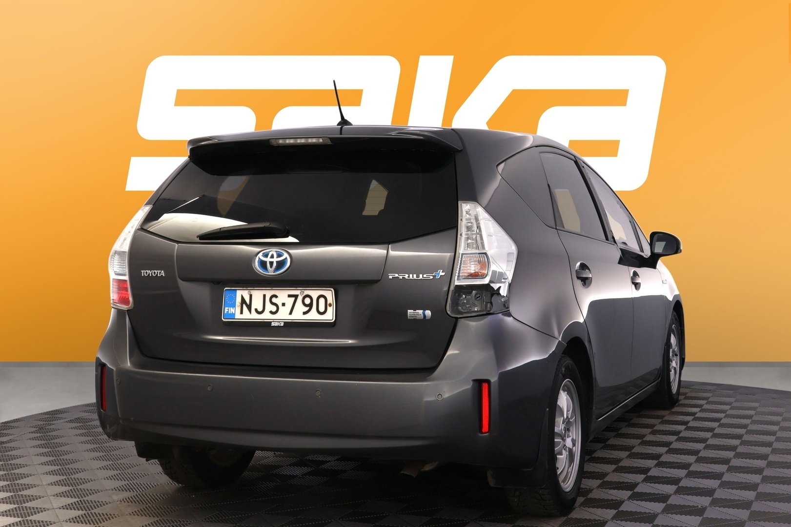 TOYOTA Prius+ 2015