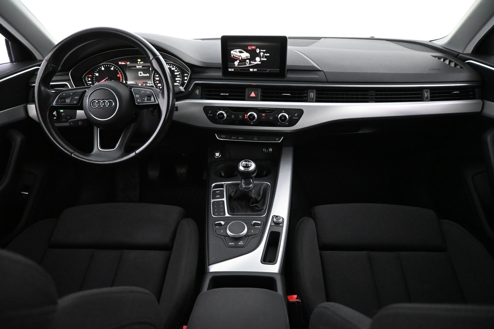 AUDI A4 2016