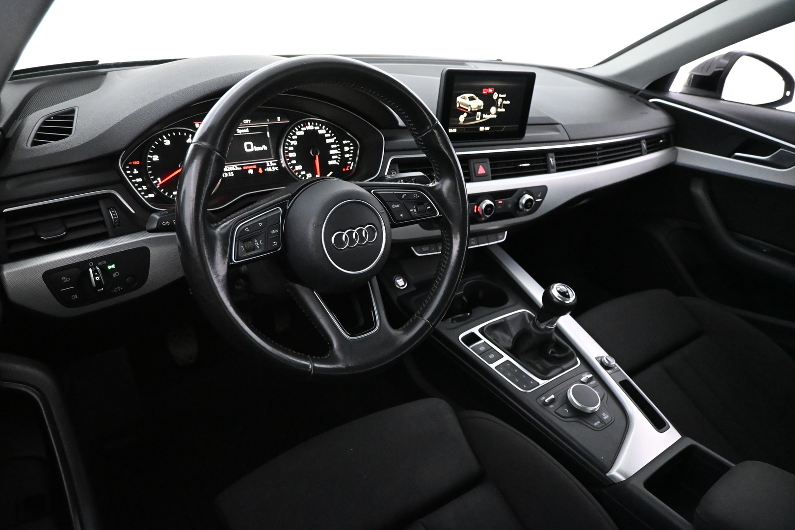 AUDI A4 2016