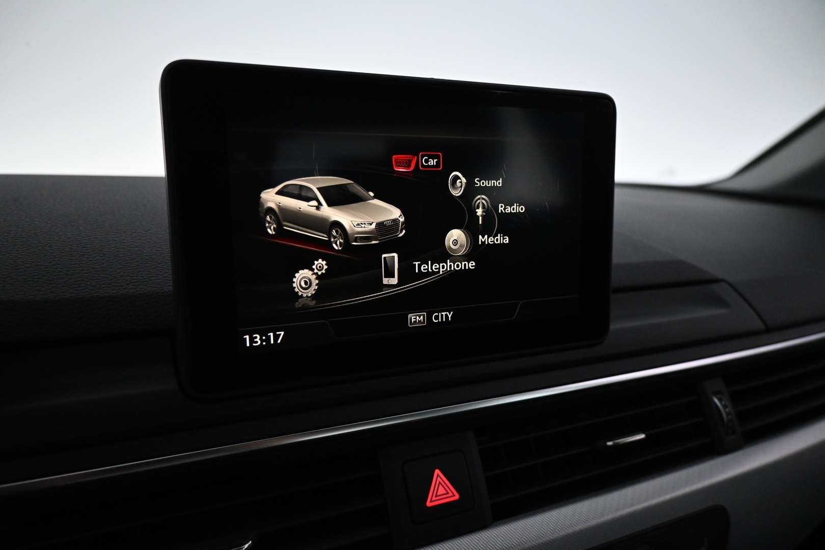 AUDI A4 2016