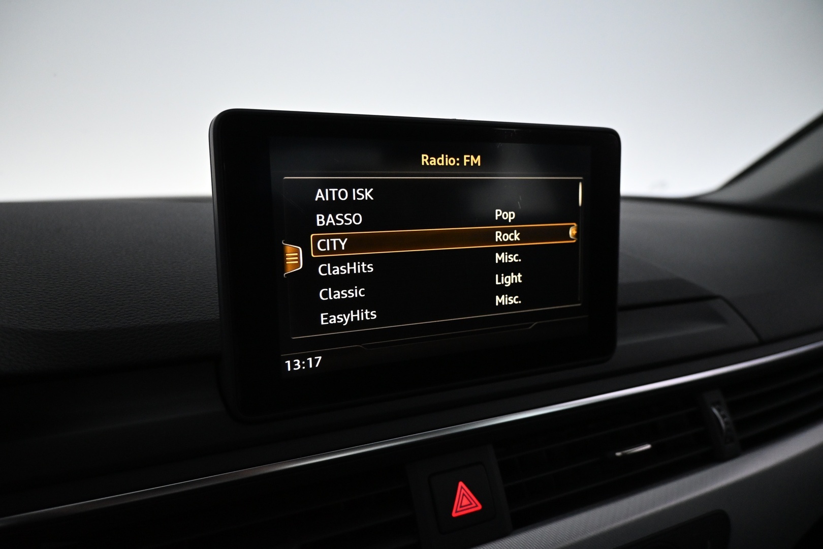 AUDI A4 2016
