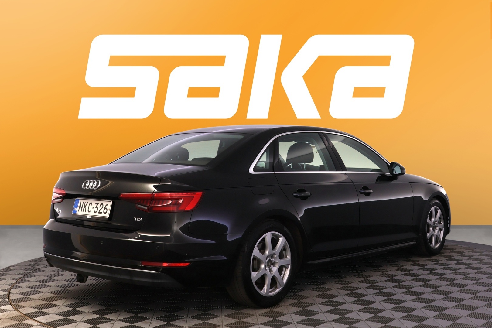 AUDI A4 2016