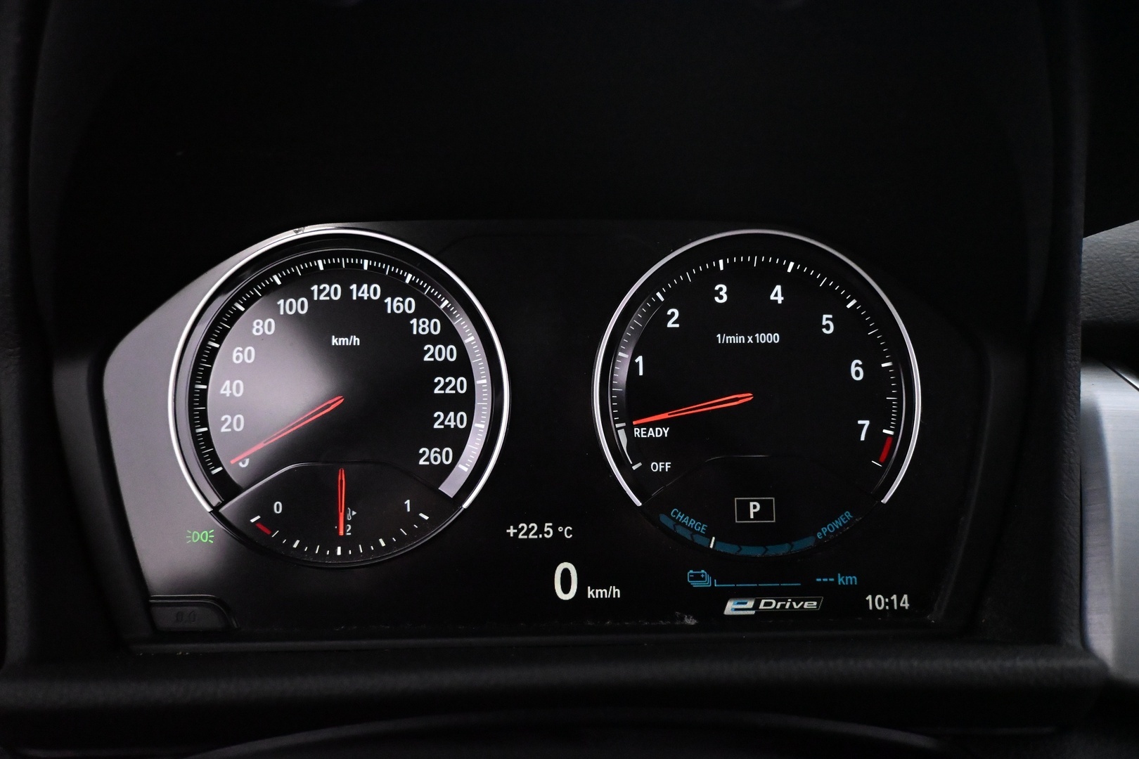 BMW 225 2019