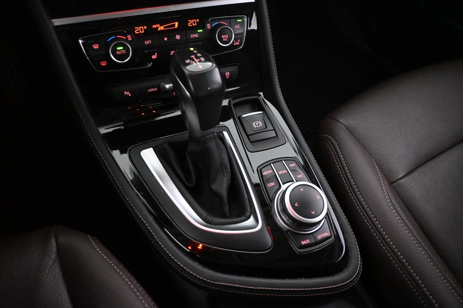 BMW 225 2019