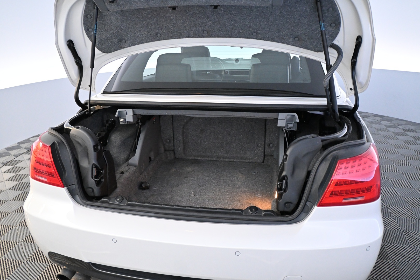 BMW 325 2011