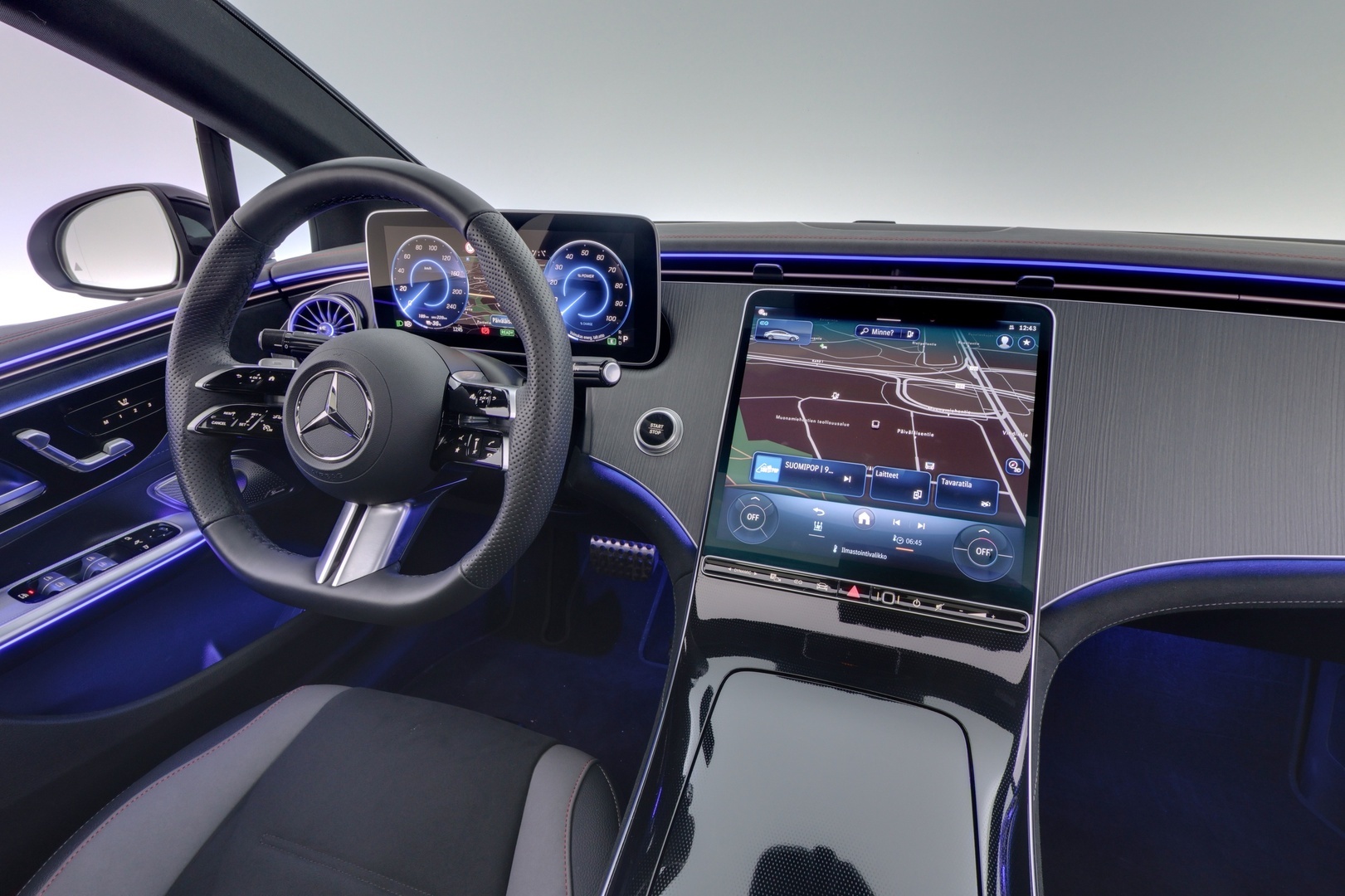 MERCEDES-BENZ EQE 2026