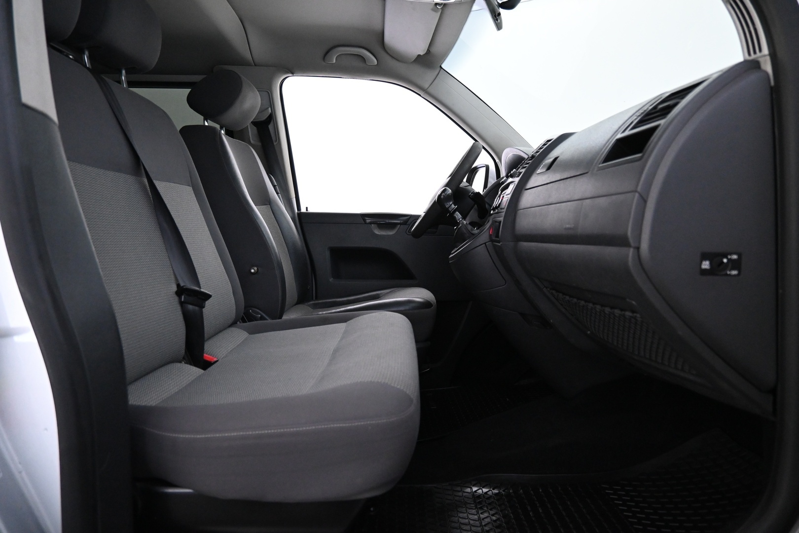 VOLKSWAGEN Caravelle 2010