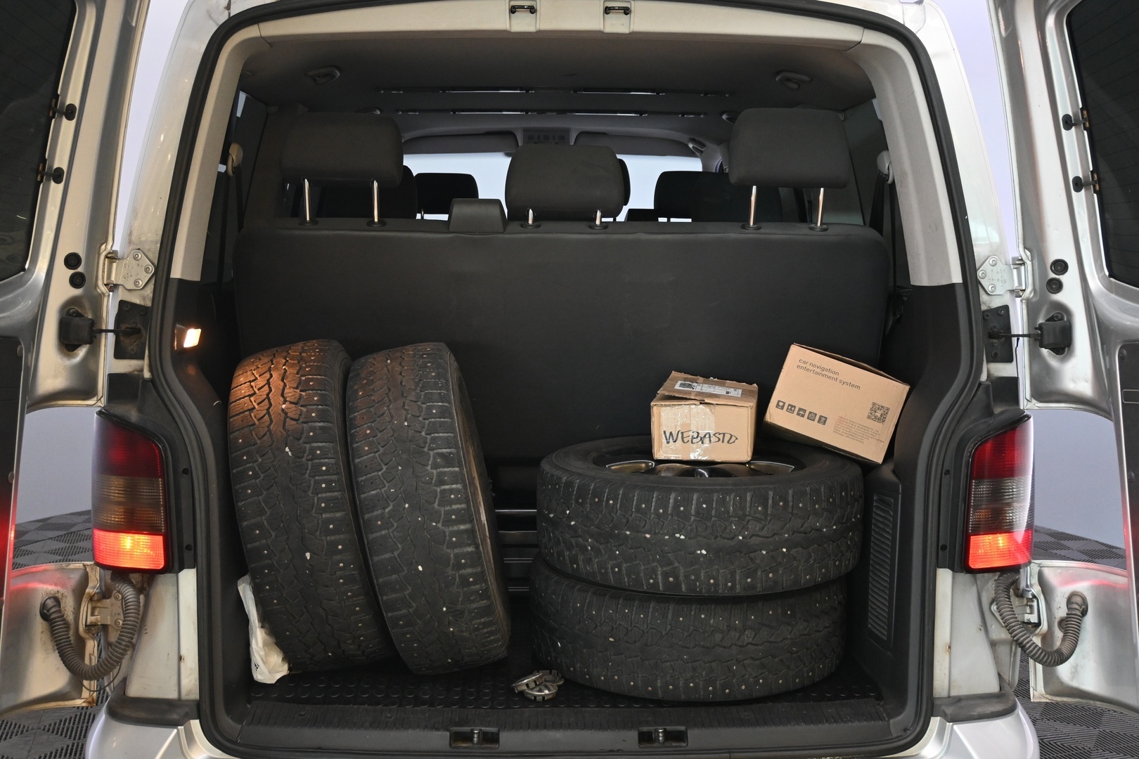 VOLKSWAGEN Caravelle 2010